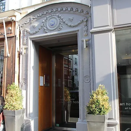 Art Batignolles 3* Parigi