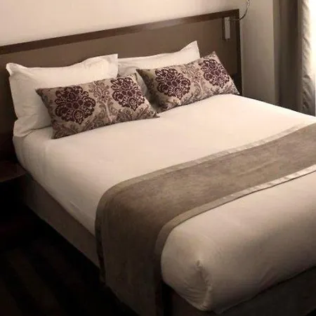 Art Batignolles 3* Parigi