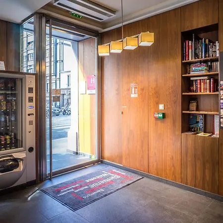 Hotel Art Batignolles Parigi