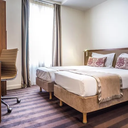Art Batignolles 3* Parigi