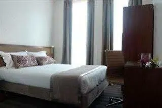 Hotel Art Batignolles Parigi