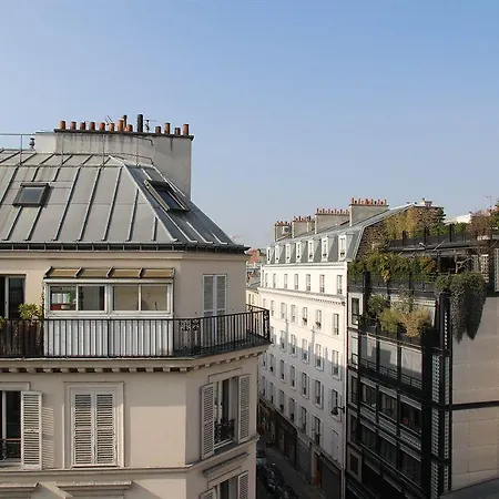 Art Batignolles ホテル