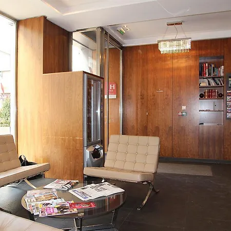 Art Batignolles Ξενοδοχείο 3*