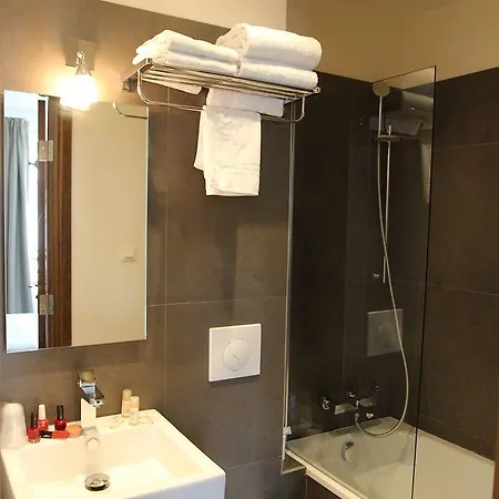 Art Batignolles Hotel