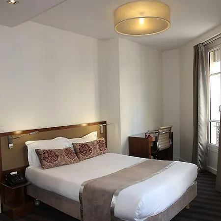 Art Batignolles 3* París