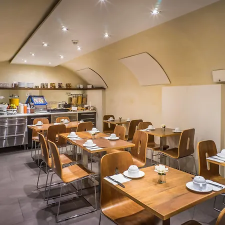 ホテル Art Batignolles