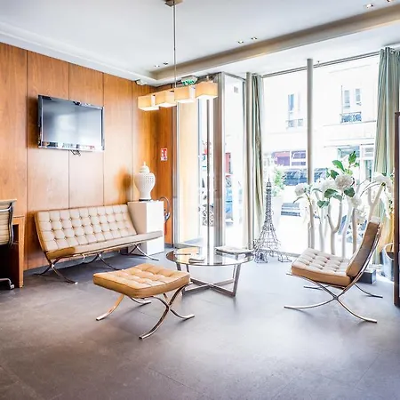 Art Batignolles מלון 3*