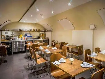 מלון Art Batignolles פריז